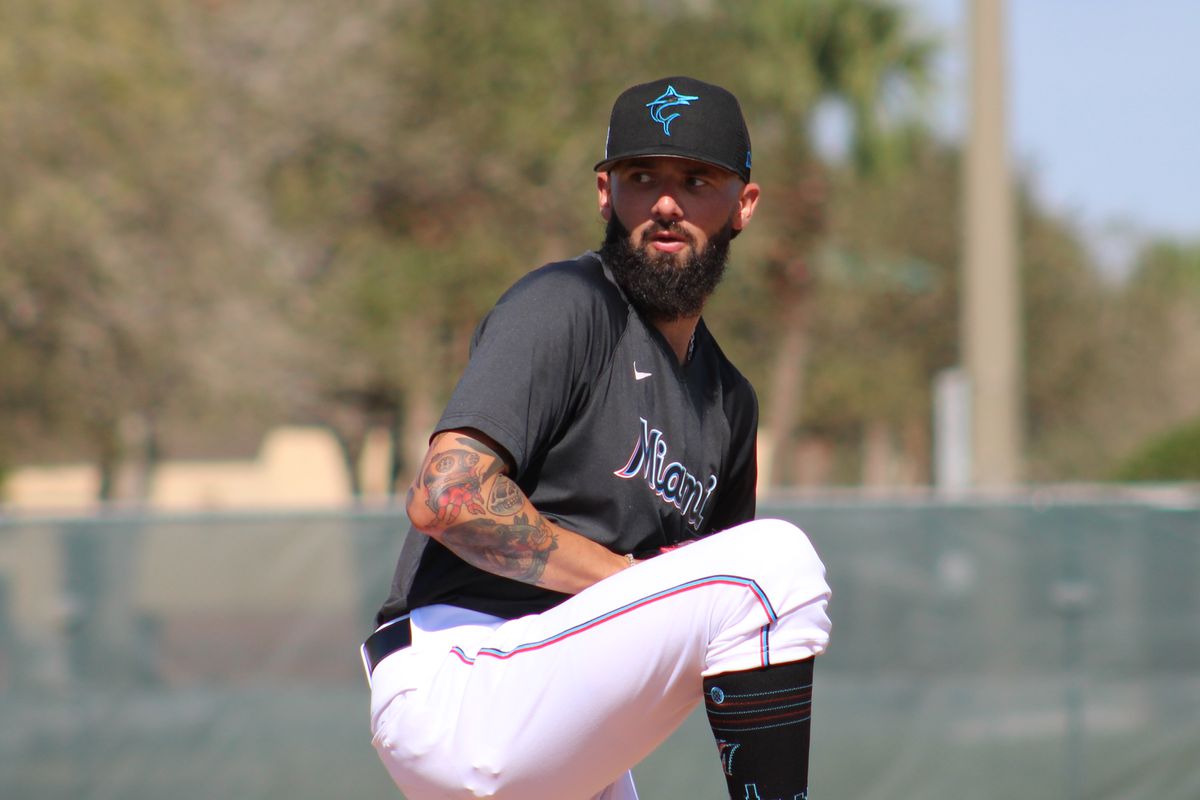 Marlins left-hander Devin Smeltzer delivers a pitch on the Roger Dean Chevrolet Stadium backfields during 2023 Spring Training